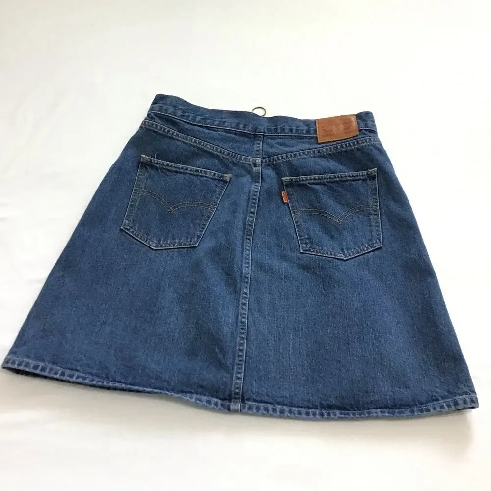 Levi’s Denim Mini Skirt Blue Front Zip Denim Mini Skirt Size 28